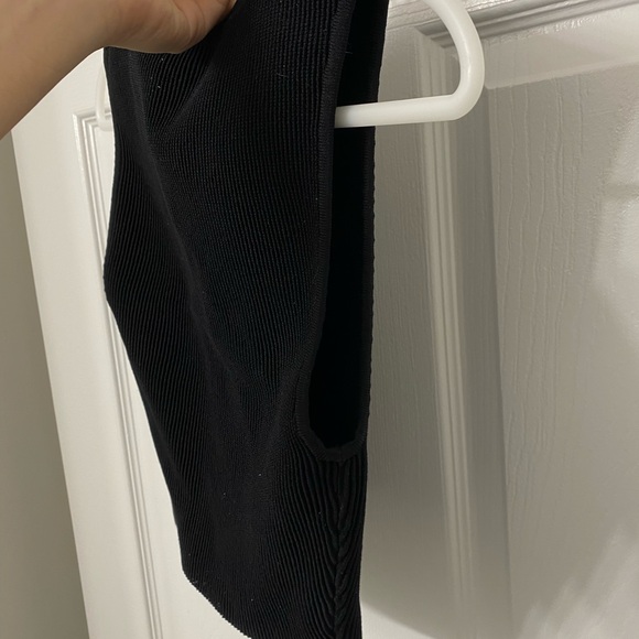 Sculpt Knit Muscle Tank - Picture 4 of 5